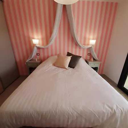 Aparthotel Domaine De Pacciolello -