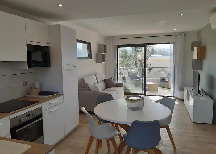 Lägenhetshotell Domaine De Pacciolello - 4*