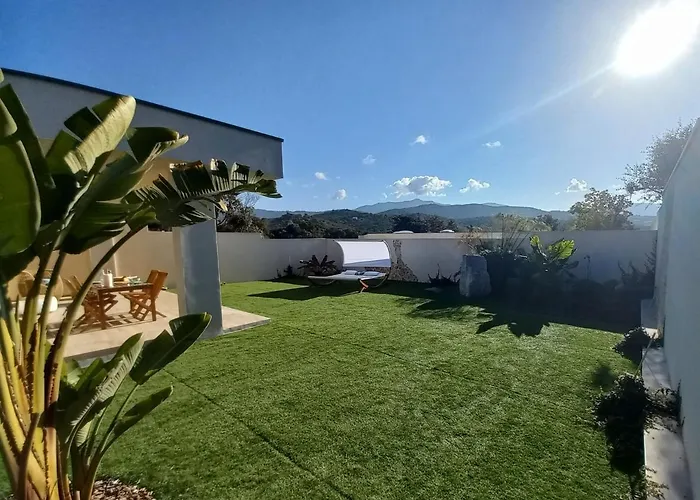 Lägenhetshotell Domaine De Pacciolello - Porticcio (Corsica)