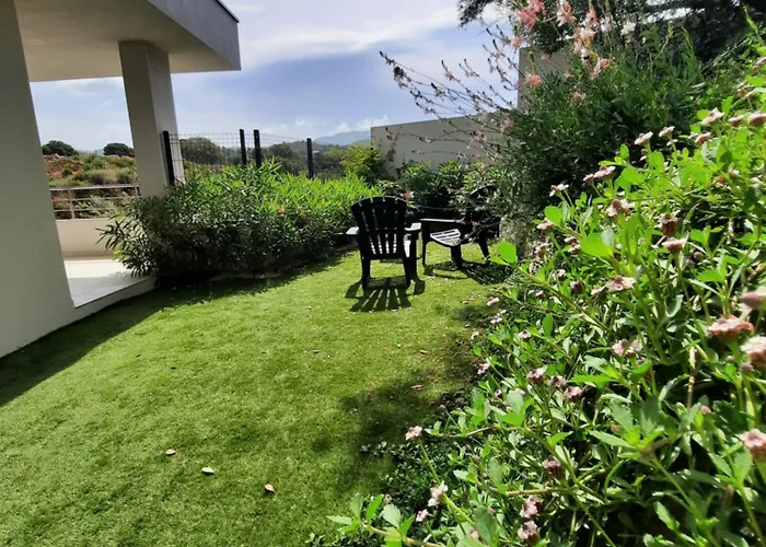 Lägenhetshotell Domaine De Pacciolello - Porticcio (Corsica)